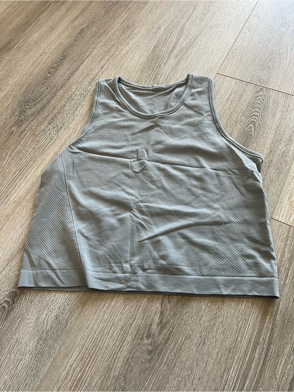 Lululemon Swiftly Breathe Crop Tank